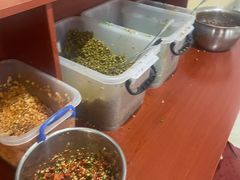 配料台-阿婆米粉店