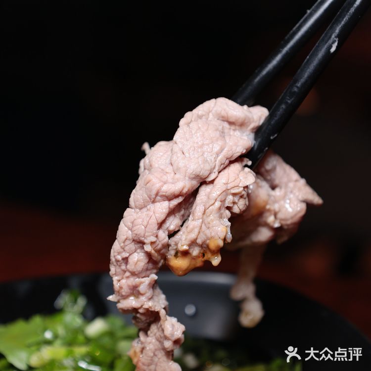 哪能又吃羊肉火锅又吃烧烤？来老北京涮羊肉吧！