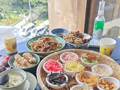 -包整·丝娃娃(一览甲秀楼风景店)