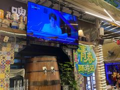 -刘姐啤酒鱼民族演艺餐厅(西街总店)
