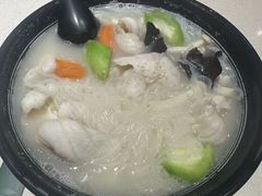 鲜味鱼汤爽鲩米线-和平馆·地道港澳茶餐厅(西门口店)