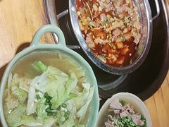 -大众跷脚牛肉馆·非遗传承单位(峨眉山店)