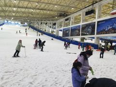 -乔波室内滑雪场