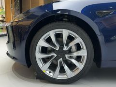 -TESLA 特斯拉(广州天环广场体验店)