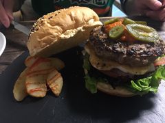 -HIGH FIVE哈福手工汉堡(桂林路店)