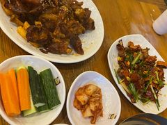 -喇喇排骨火锅·传统韩式脊骨汤(望京西园总店)