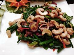 韭菜花炒鱿鱼丝-廣味潮鲜·一品潮滋味(五道口店)