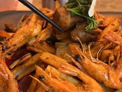 -炭舍干锅·烤鱼(扬名广场店)