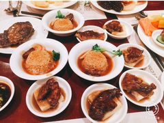 -荣誉国际酒店-云顶旋转餐厅