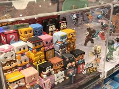 -泡泡玛特POPMART(国金街店)