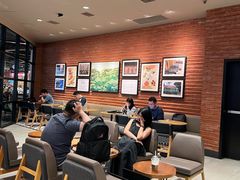 -星巴克(上海虹桥新天地二店)