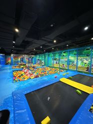 -袋鼠王蹦床公园(中信泰富万达广场嘉定新城店)