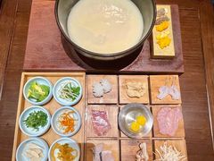 -银米·云南传统过桥米线(双廊黑金冠店)
