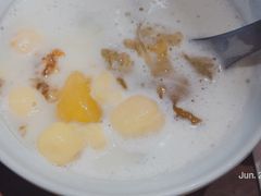 -RUXU入续糖水铺与包(卓悦中心店)