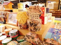 -猫的天空之城概念书店(苏州诚品店)