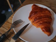 牛角包-Common Table · Brunch & Coffee
