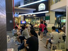 等位区-遇见西木美式餐厅(体育路店)