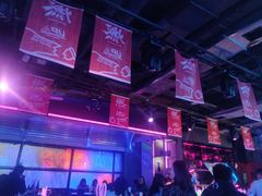 -UP嘻哈酒吧(粉巢店)