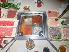 -海底捞火锅鲜切牛肉主题店(长寿路店)