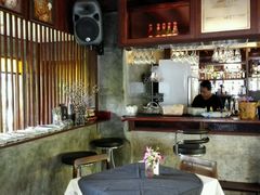 -Dash Teak House