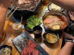 -合易泓烤肉·海肠捞饭(火车站店)