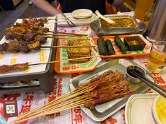 -威记烧嘢·南宁烧烤·超级生牛(绿地店)