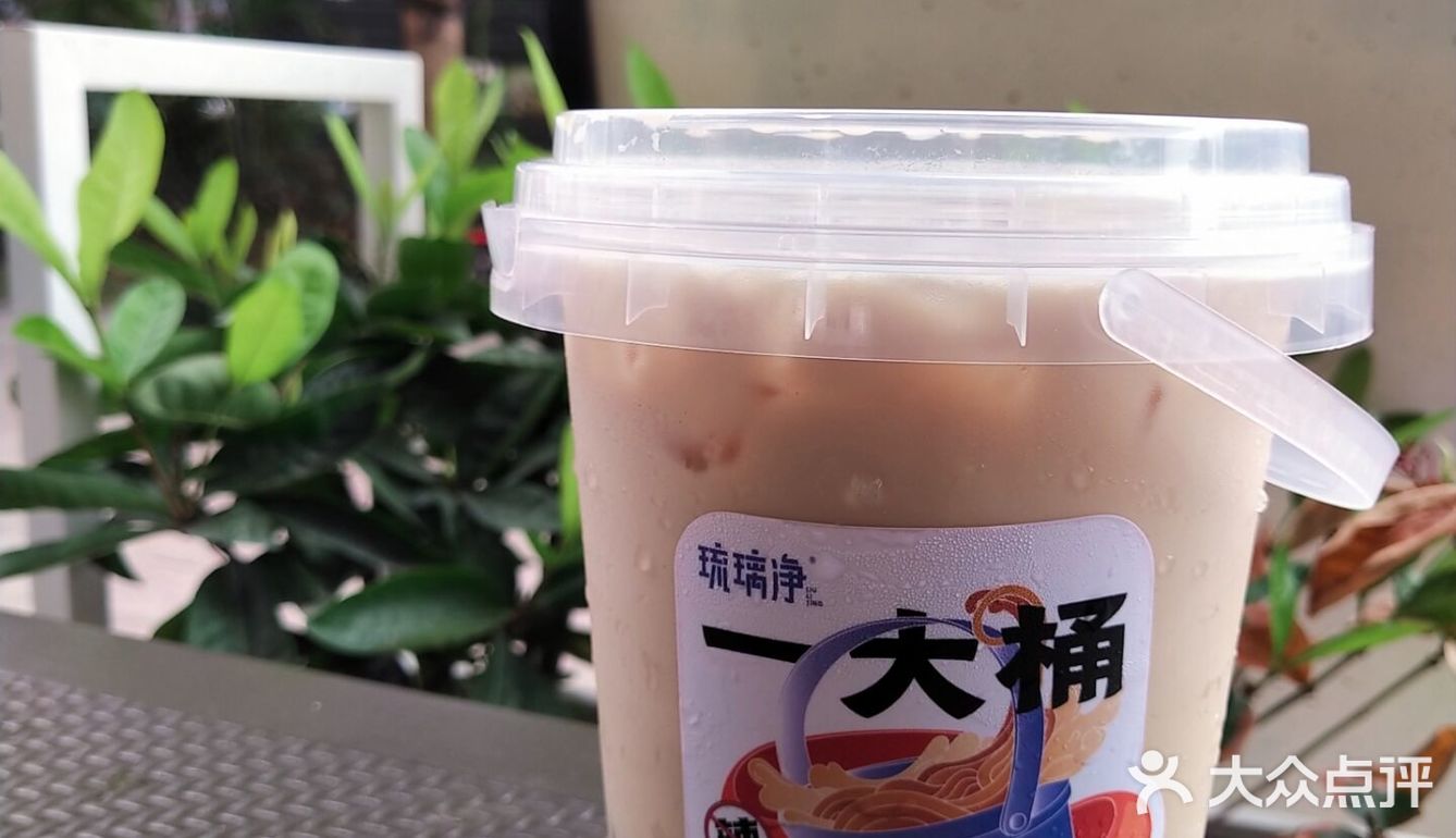 螺蛳粉＆奶茶   一桶螺蛳粉就能吃到撑