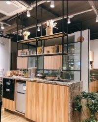 -Mentor Hair Salon