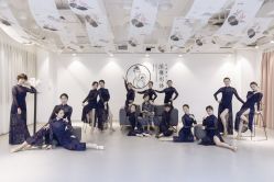 -深舞形体民族舞蹈工作室