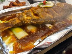 铁板锡纸鲈鱼-高第街56号港式餐厅·精选(世茂广场宽厚里大明湖店)
