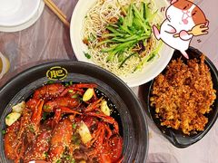 -肥肥虾庄·金牌油焖大虾(汉口城市广场店)