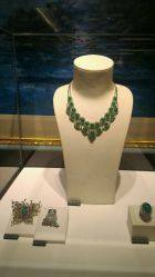 -北京七彩云南翡翠珠宝旗舰店(月坛店)