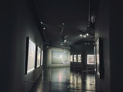 -罗红摄影艺术馆