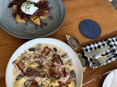 -ROAST coffee & eatery