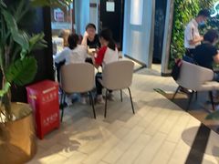 用餐区-必胜客(东大桥店)