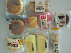 -华荣西饼屋(金禧店)