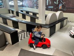 -MINI MARS KIDS CLUB亲子家庭中心(长宁天山店)