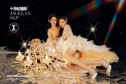 点击看大图 -十孕纪高端孕妇亲子摄影