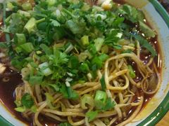 -拈签一笑黄牛肉辣卤串串