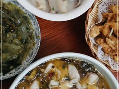 -胡子饮食店