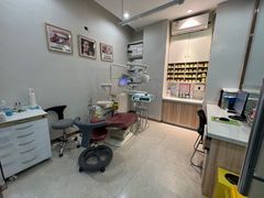 -牙易美口腔(圣堂店)