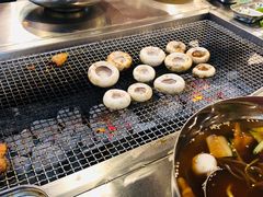 -马路牙子烧烤音乐酒馆(望京店)
