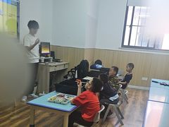 -雄孩子机器人少儿编程STEM教育(迪诺水镇校区)