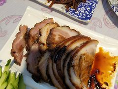 香酱热肘子-傅记酱肉