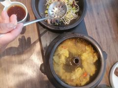 云海肴汽锅鸡-云海肴云南菜(浦江欢乐颂店)