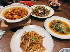 -肆海小川菜酒馆Wine Bistro (青年路店)