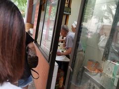 -阿婆油墩子(五里桥路188弄小区店)