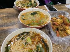 -二钢串叔麻辣烫(华龙大厦店)