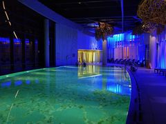 -上海滴水湖皇冠假日酒店
