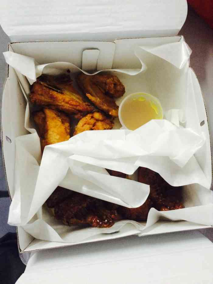 打分 炸鸡很好吃,就是外卖因为下雨天慢了点.